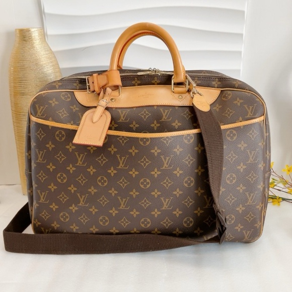 ❤️Beautiful ❤️Authentic Louis Vuitton Alize 24 Monogram Canvas